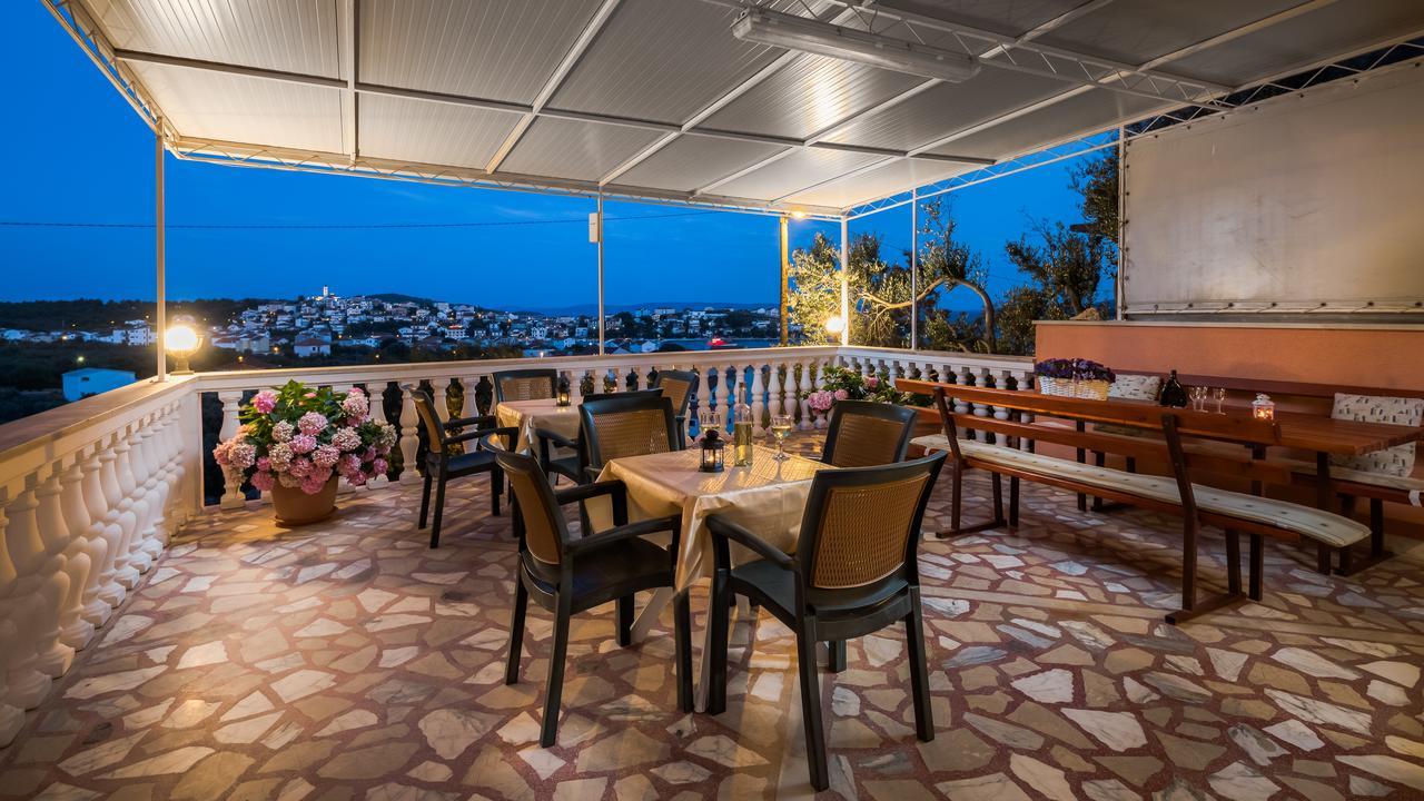 Apartments Loncar เซเกต วรันยีชา ภายนอก รูปภาพ